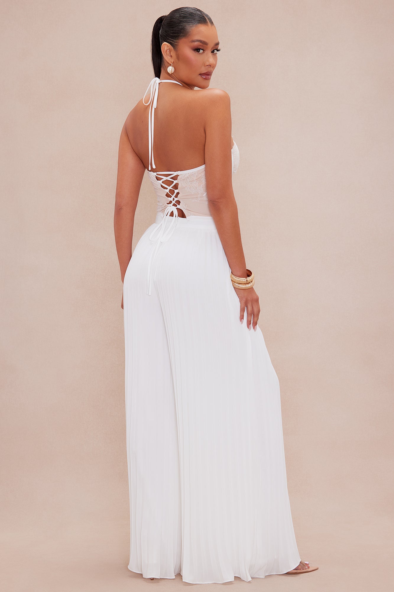 https://cdn.shopify.com/s/files/1/0293/9277/files/03-26-25_S5_25_BZ10307_Whitecombo_CZ_DO_12-01-42_9837_PXF.jpg?v=1743437952