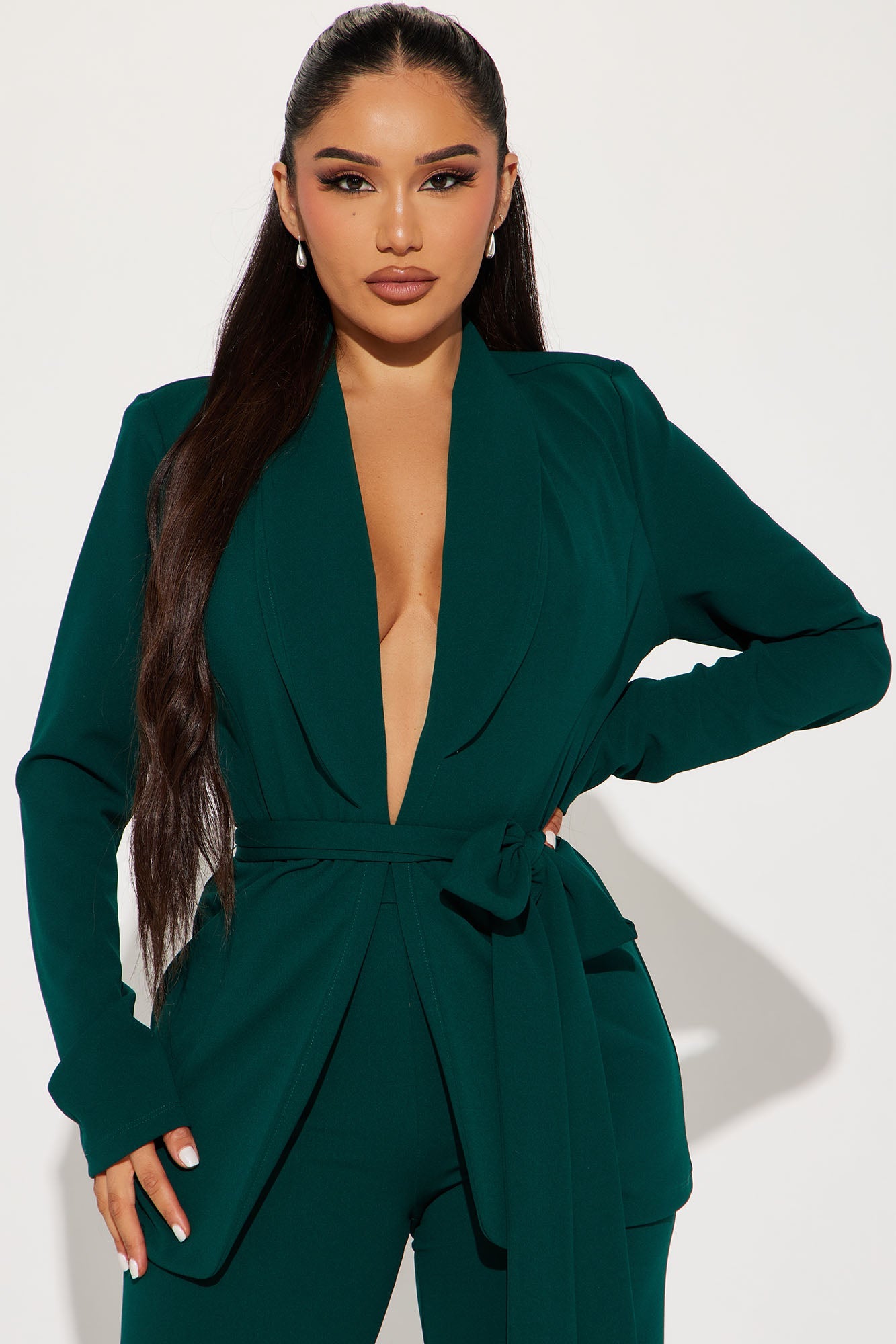 https://cdn.shopify.com/s/files/1/0293/9277/files/09-13-23Studio3_KS_AC_08-25-20_67_CAST10097_Hunter_25499_CM.jpg?v=1695237867