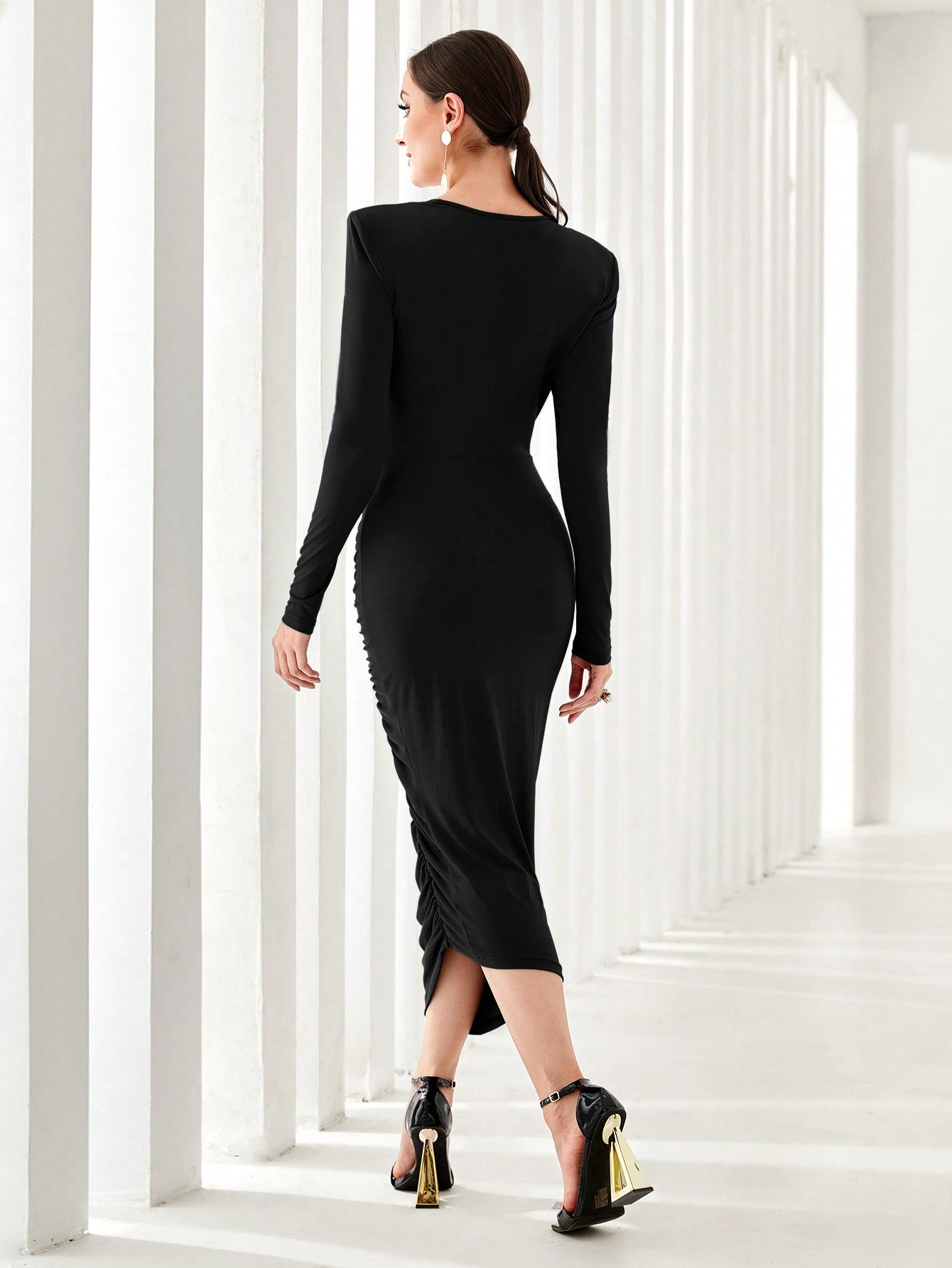 LLstyle Solid Asymmetrical Neck Ruched Bodycon Dress