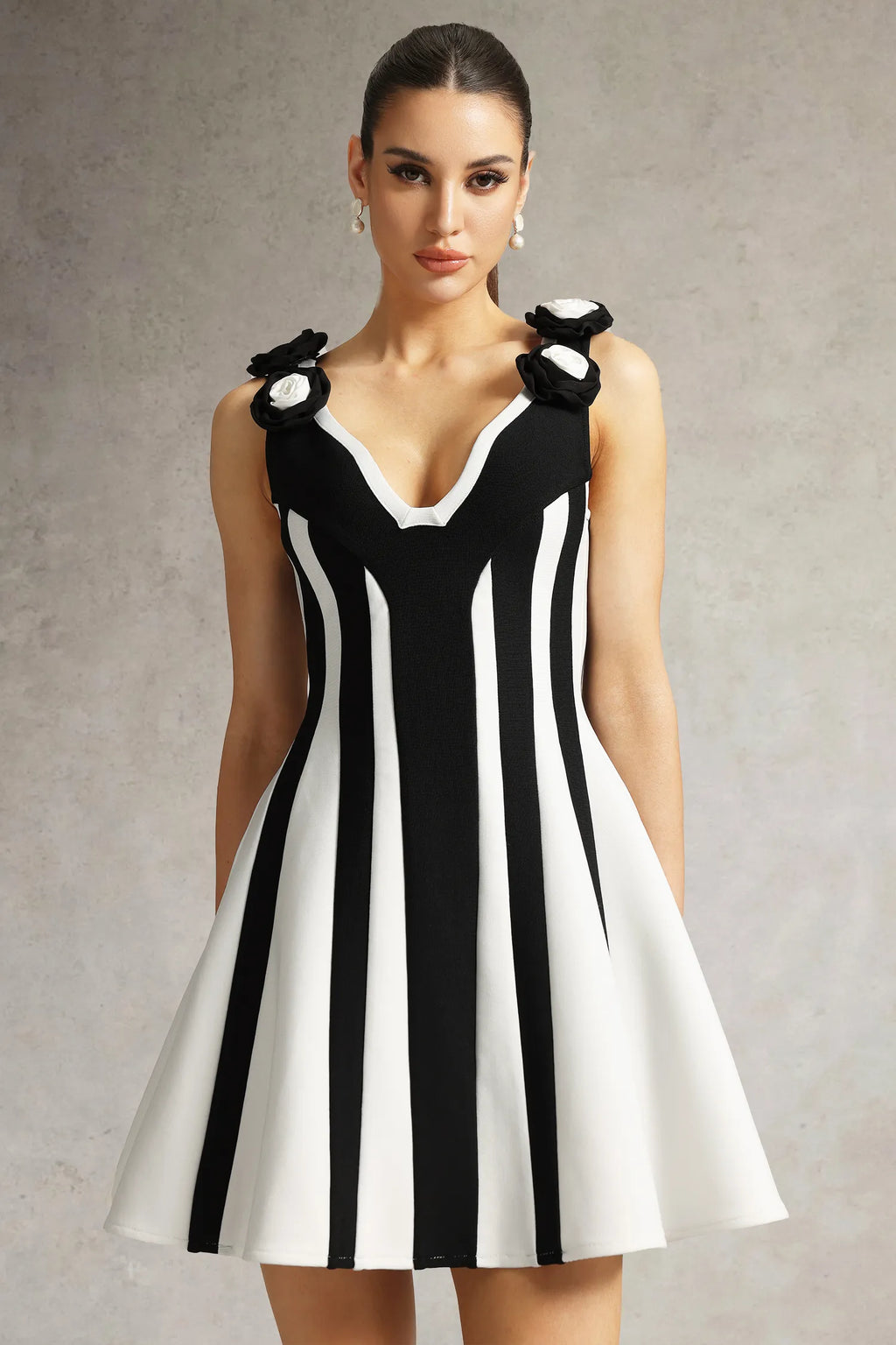 LLstyle Black Floral Appliqué Bodycon Maxi Dress