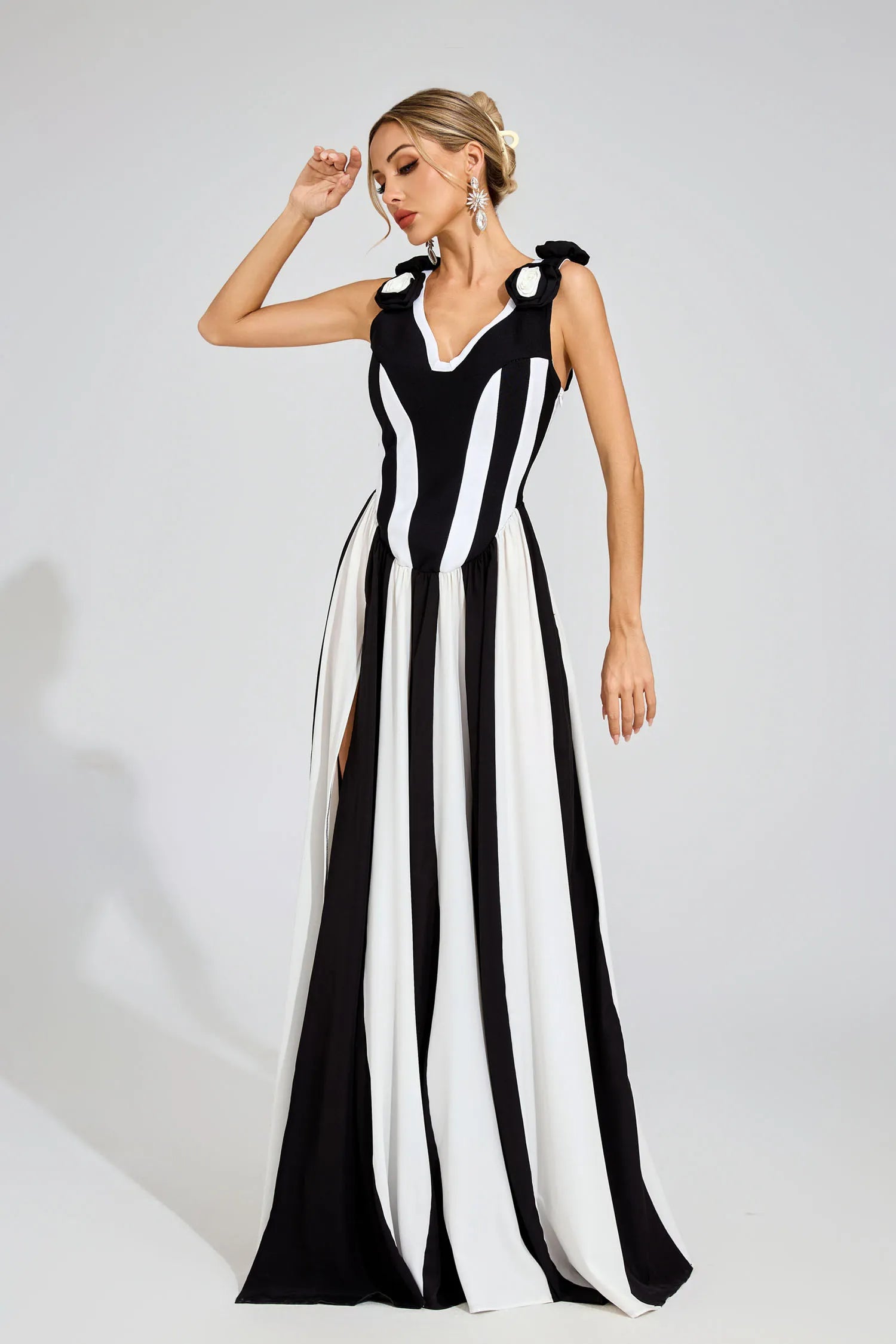 LLstyle Flowers sleeveless White and Black Long Dress