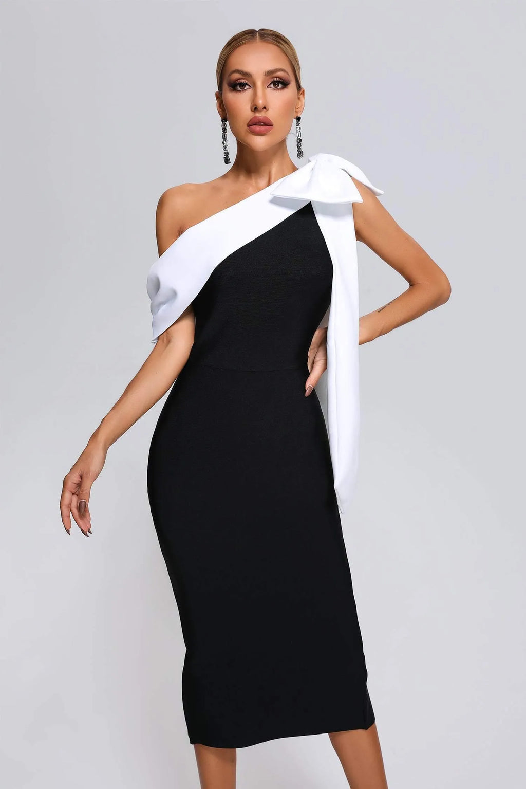 LLstyle One-Shoulder Bow-Knot Bandage Dress