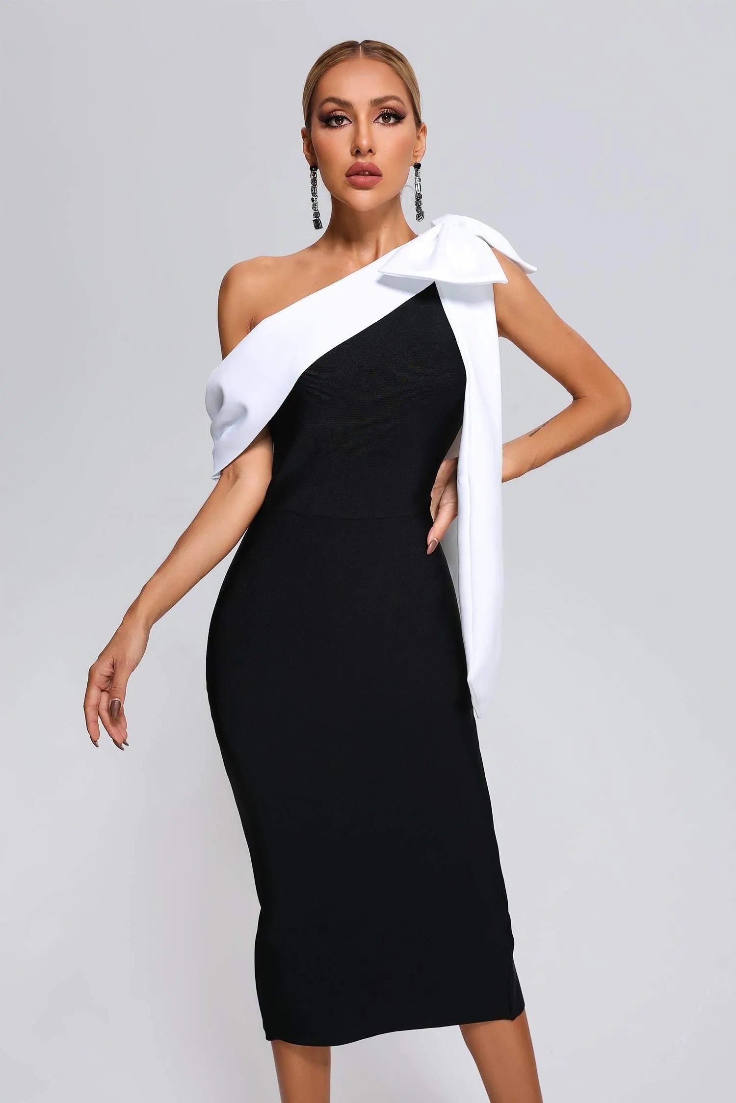 LLstyle One-Shoulder Bow-Knot Bandage Dress